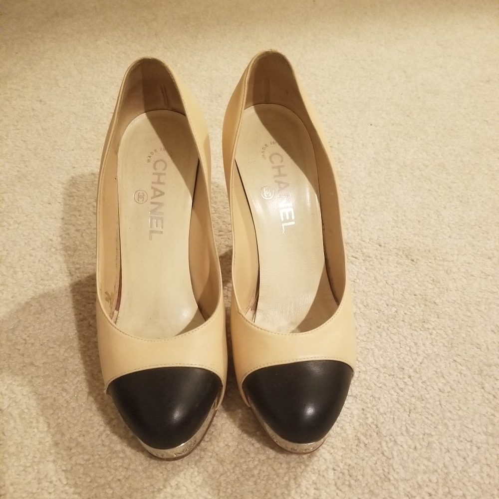 Chanel black toe and beige heels